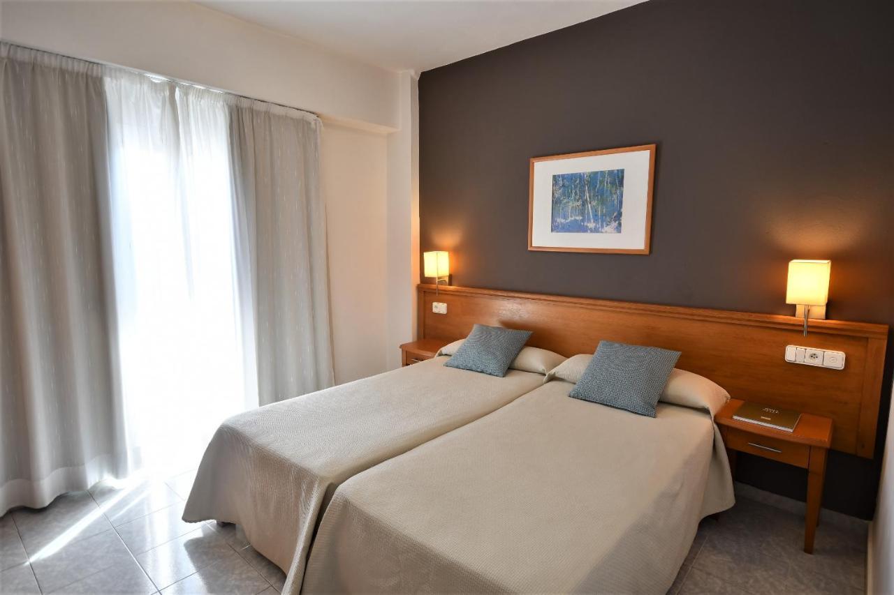 Hostal Mallorca Sant Antoni de Portmany Dış mekan fotoğraf