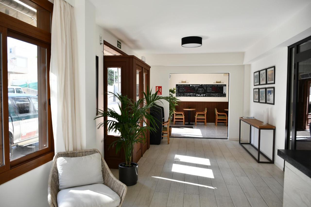 Hostal Mallorca Sant Antoni de Portmany Dış mekan fotoğraf