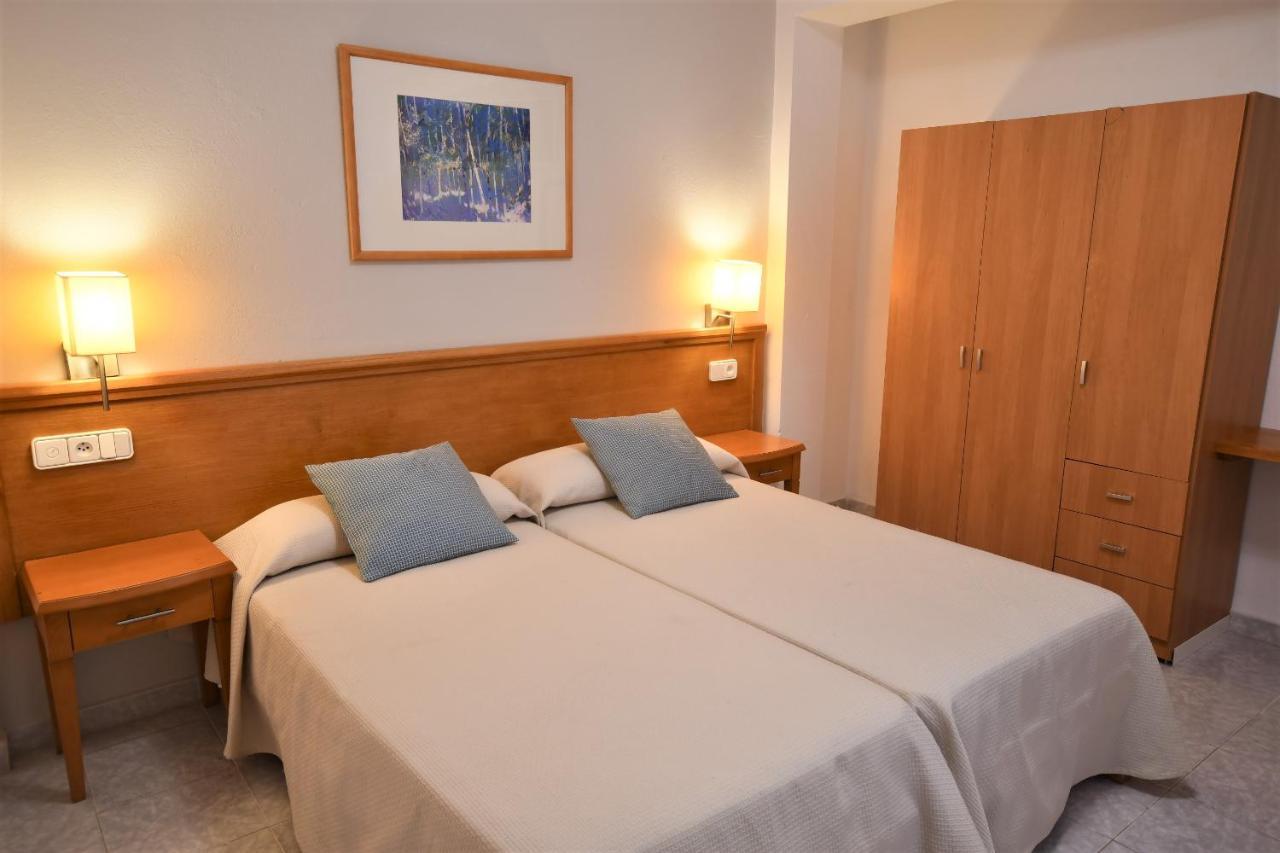 Hostal Mallorca Sant Antoni de Portmany Dış mekan fotoğraf