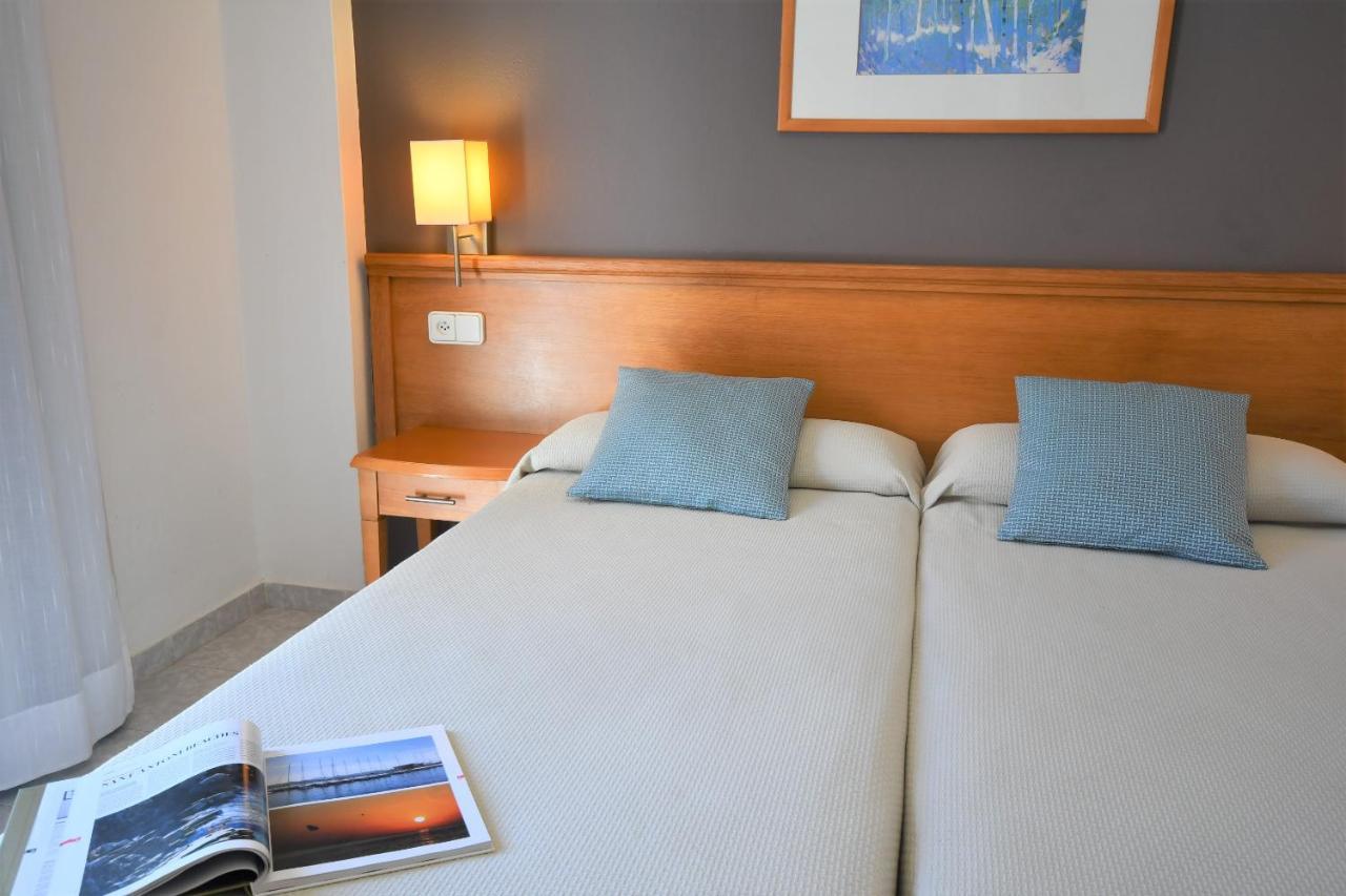 Hostal Mallorca Sant Antoni de Portmany Dış mekan fotoğraf