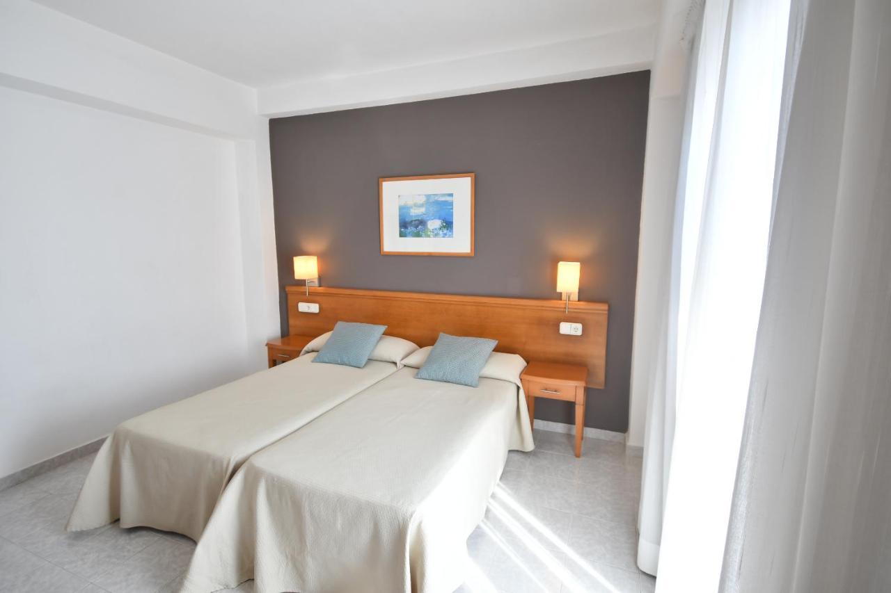 Hostal Mallorca Sant Antoni de Portmany Dış mekan fotoğraf