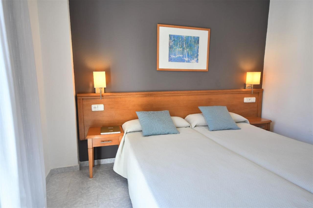 Hostal Mallorca Sant Antoni de Portmany Dış mekan fotoğraf