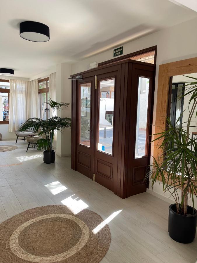 Hostal Mallorca Sant Antoni de Portmany Dış mekan fotoğraf