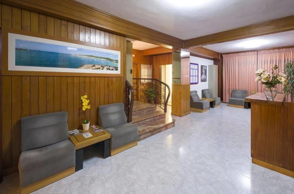 Hostal Mallorca Sant Antoni de Portmany Dış mekan fotoğraf